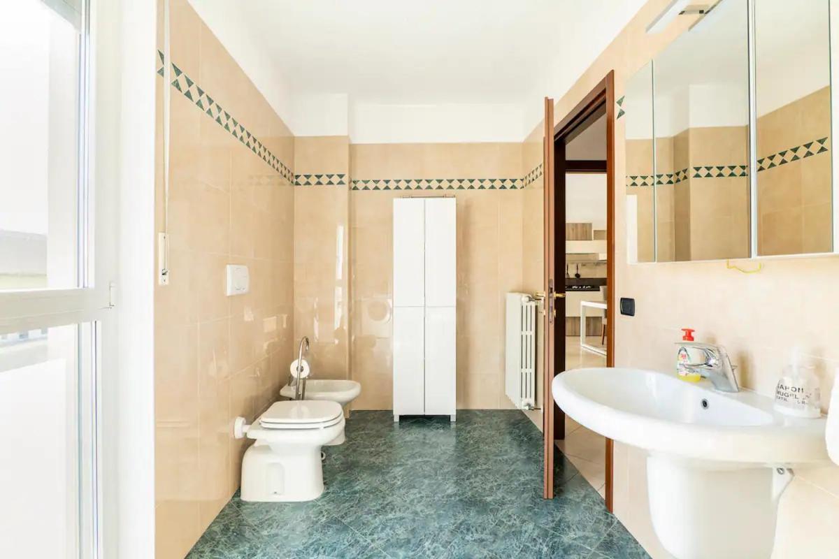 Appartamento Elegante Bilocale, Zona Centro Lodi Esterno foto